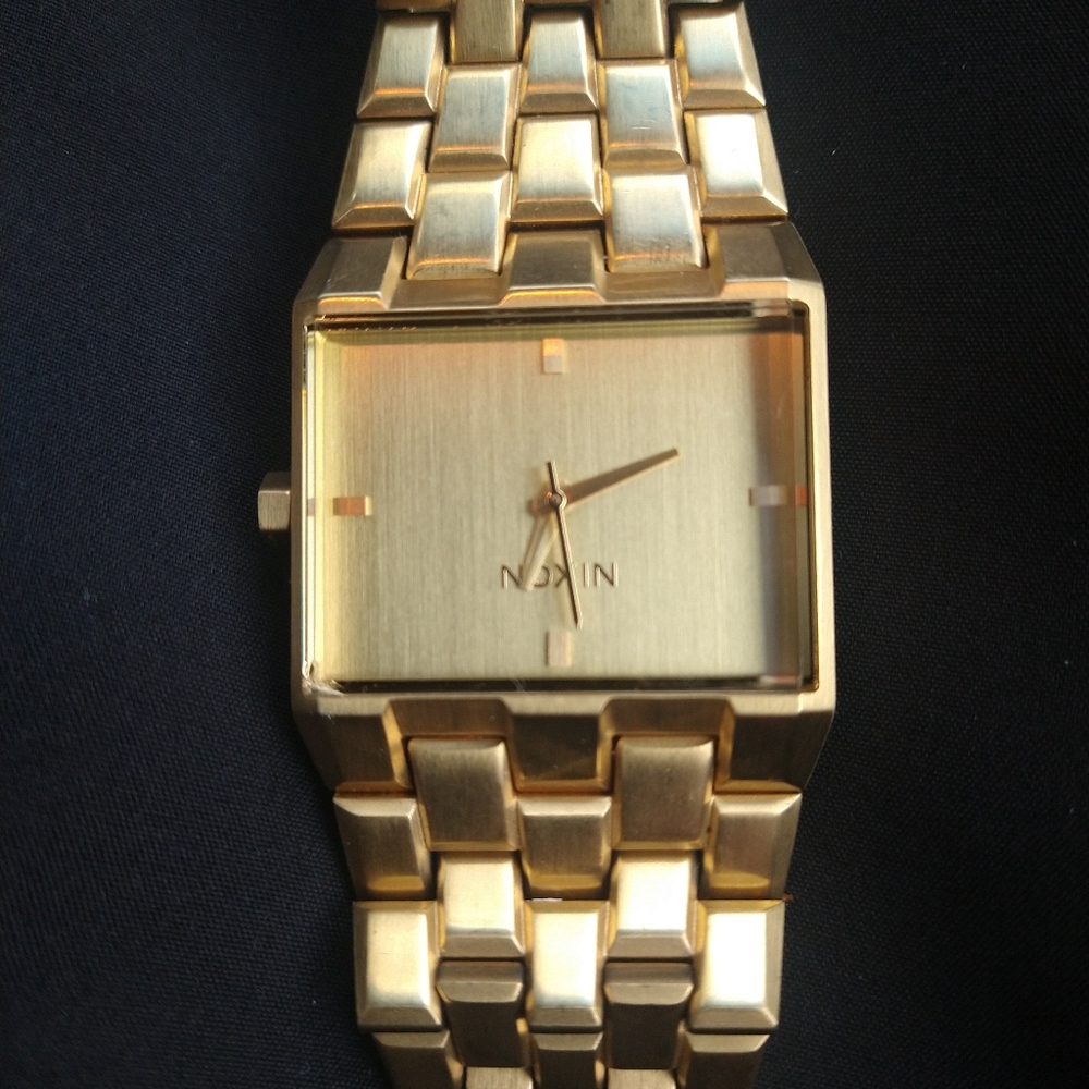 Nixon Golden Ticket